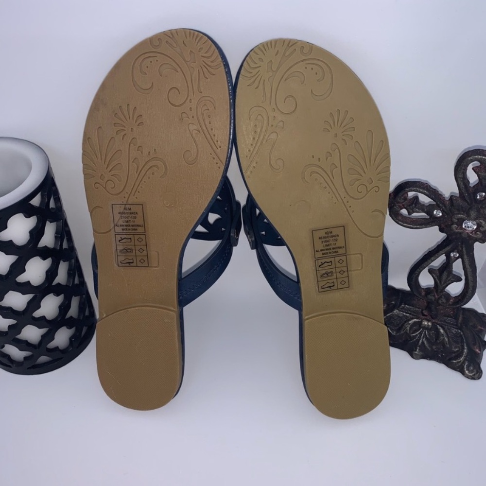 NAVY BLUE ornate thong sandals Pierre Dumas NIB - Picture 10 of 12